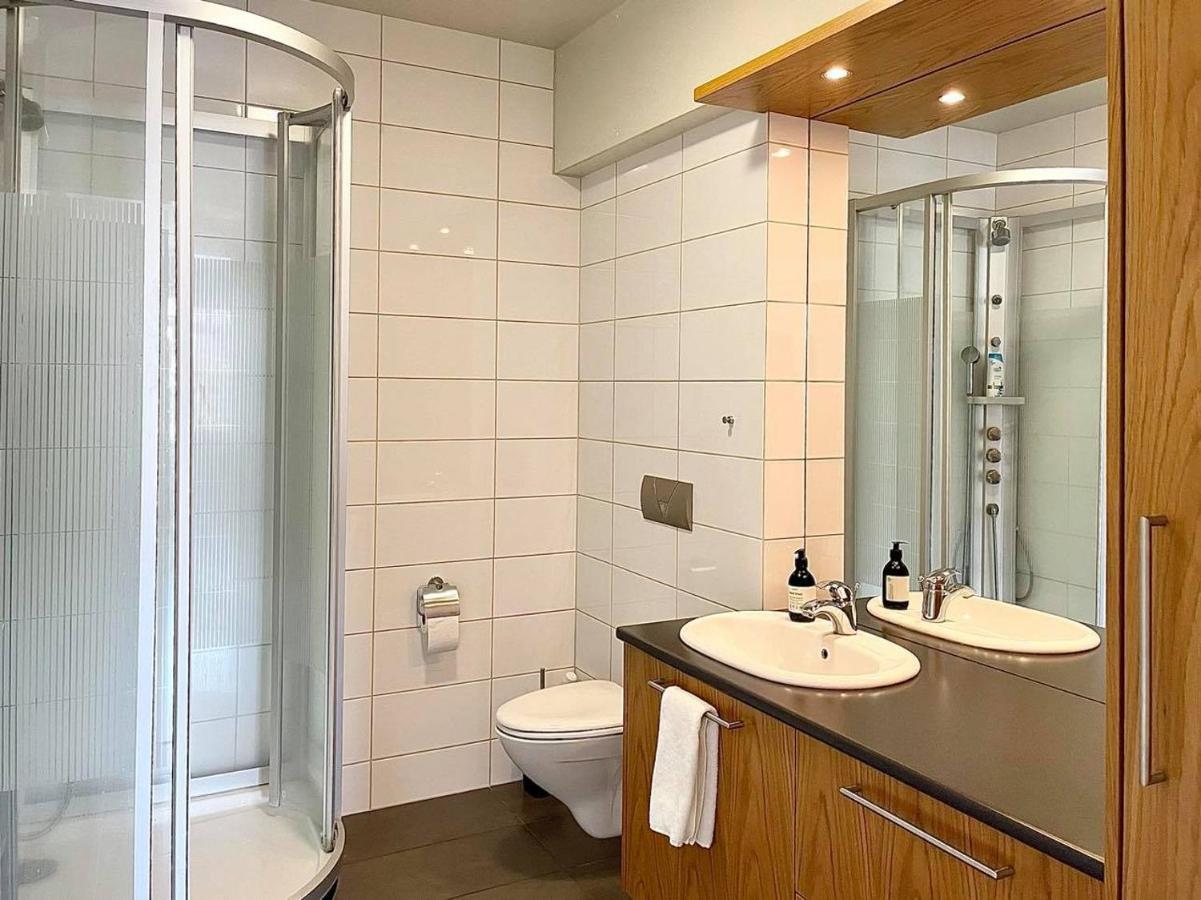 Day Dream Townhall Square Apartments Акурейри Экстерьер фото