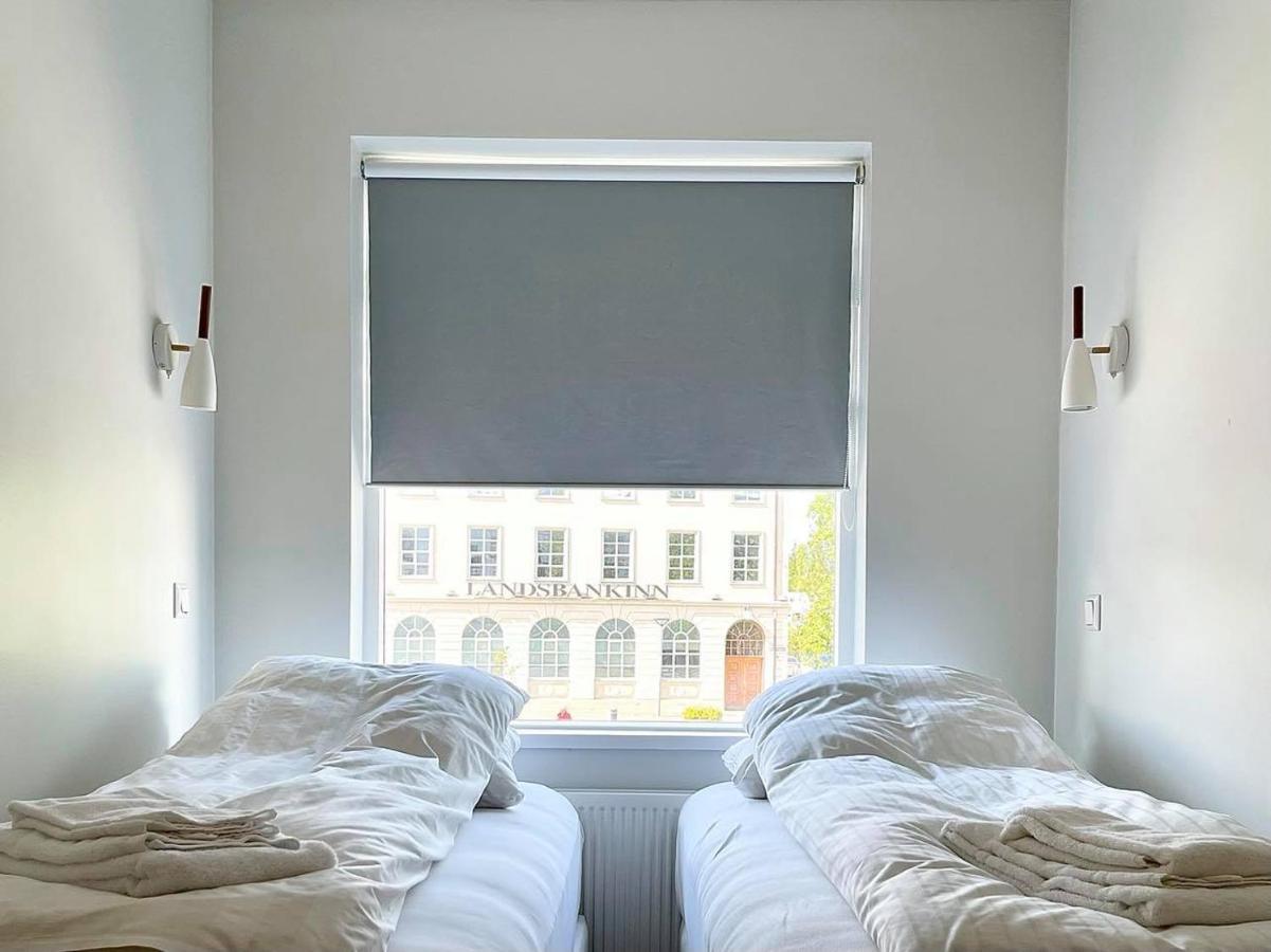 Day Dream Townhall Square Apartments Акурейри Экстерьер фото