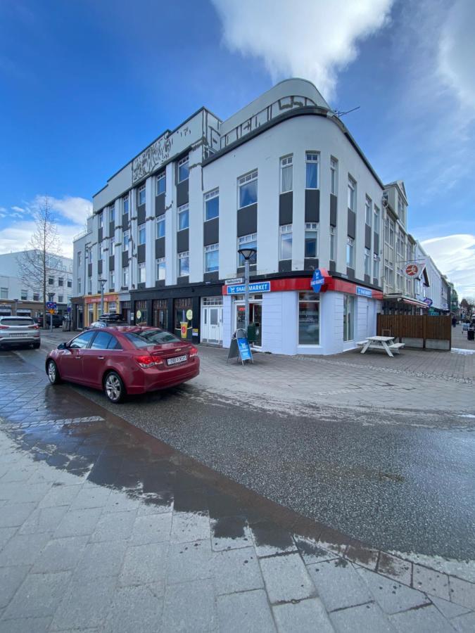 Day Dream Townhall Square Apartments Акурейри Экстерьер фото